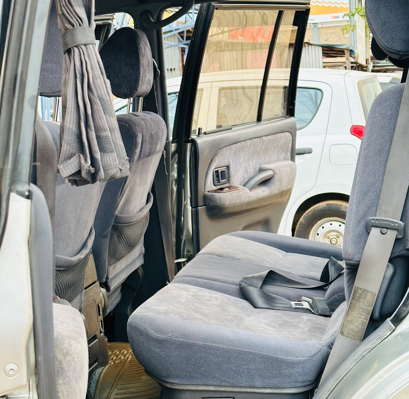 Toyota Landcruiser Prado KBB, YOM 2001 Model, Automatic, Rating 3000cc Diesel image