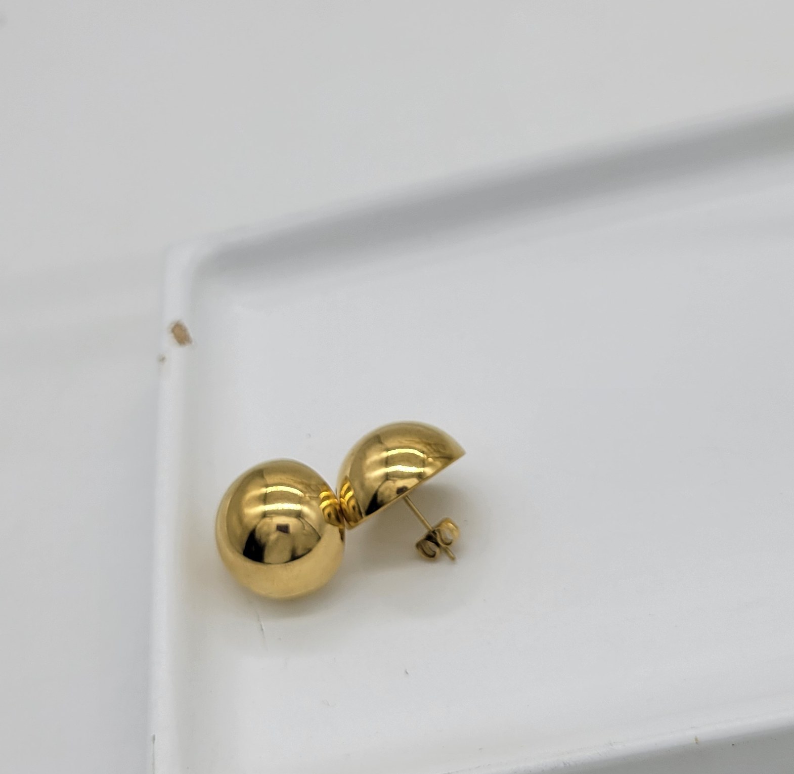 Hoop earrings  image