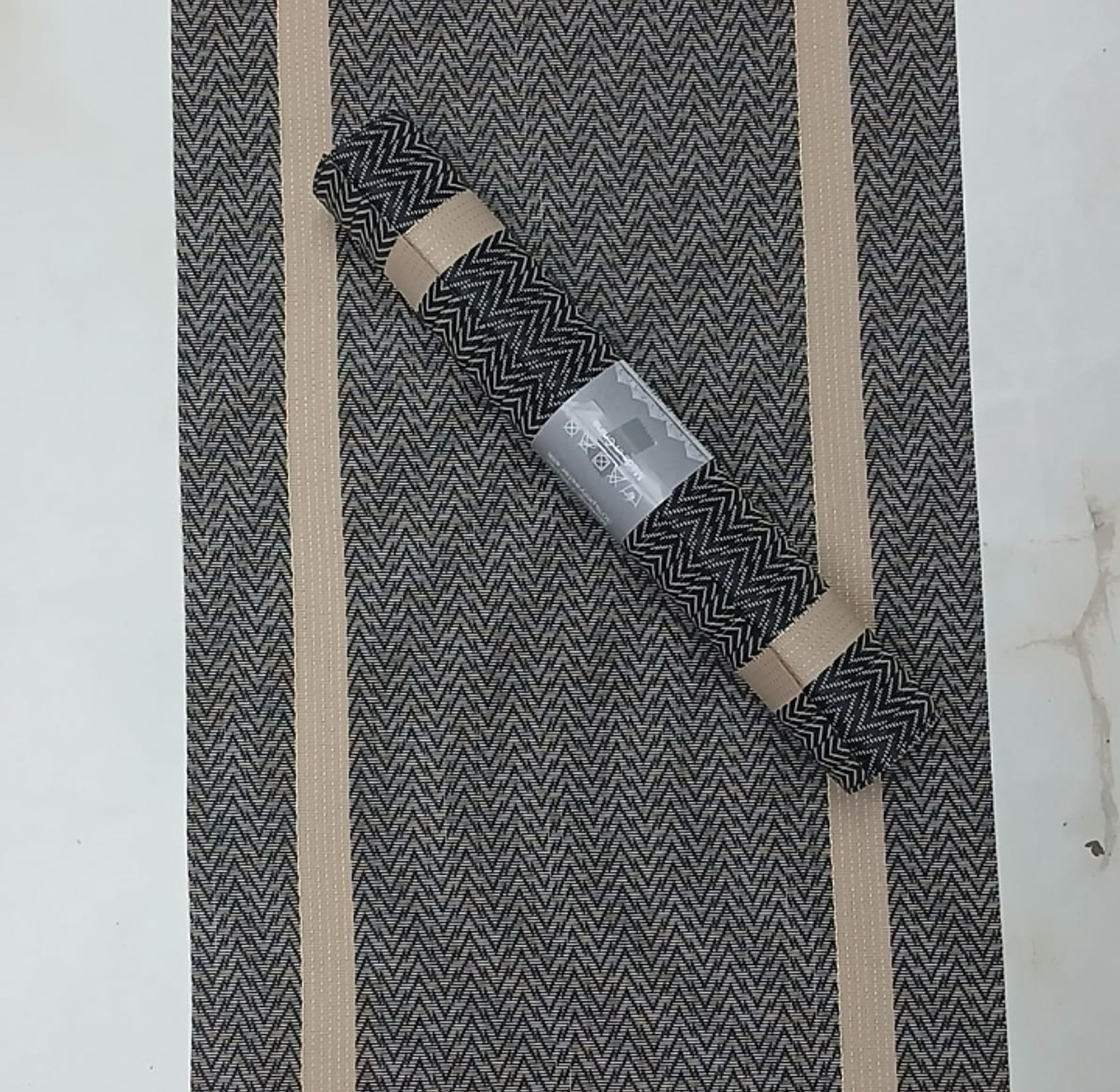 Dining Table Runner & Table Mats Set image