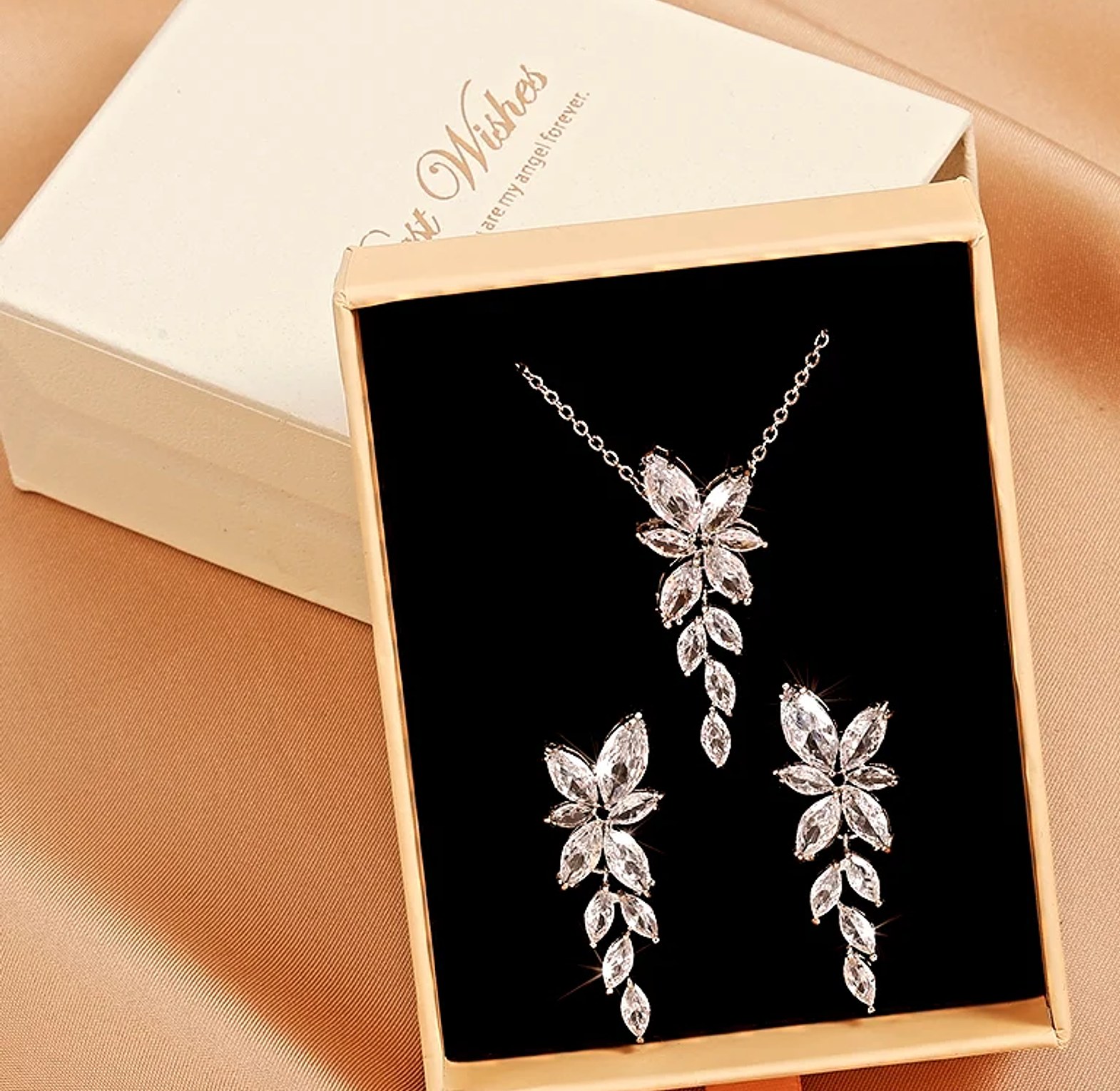 Leaf Jewellery Set image