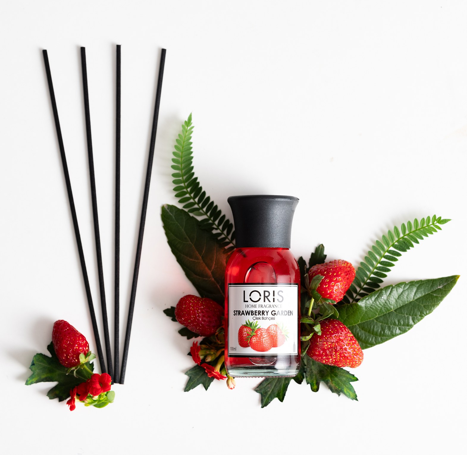 Loris Strawberry Reed Diffuser image