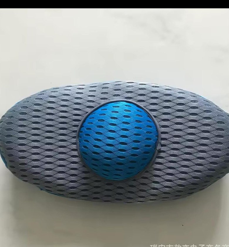 Comfy curved back support pillow image