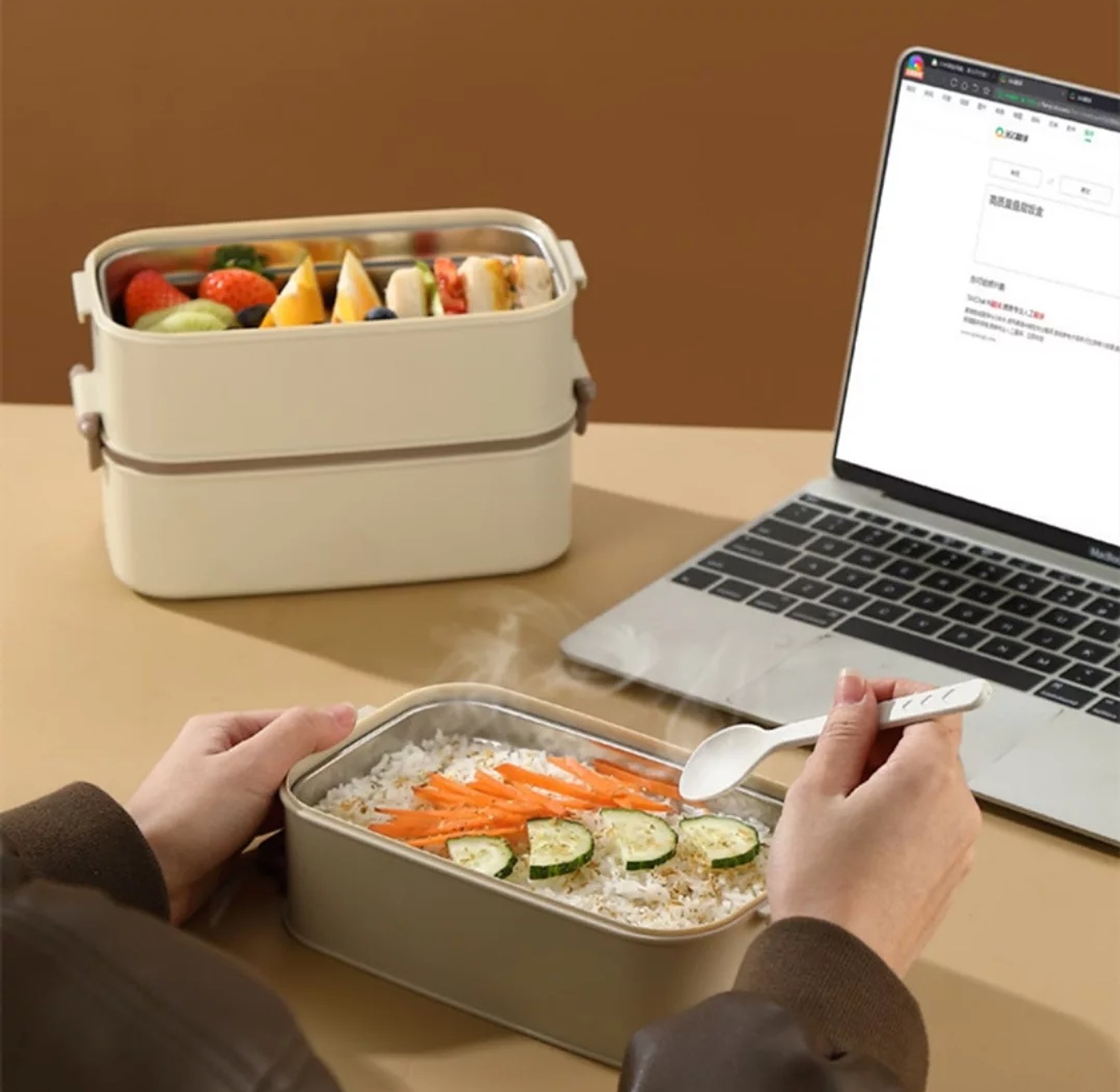 Double-Layered Lunch Box with Matching Insulated Bag image