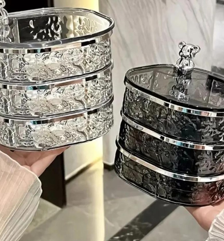 Rotating jewellery organizer image