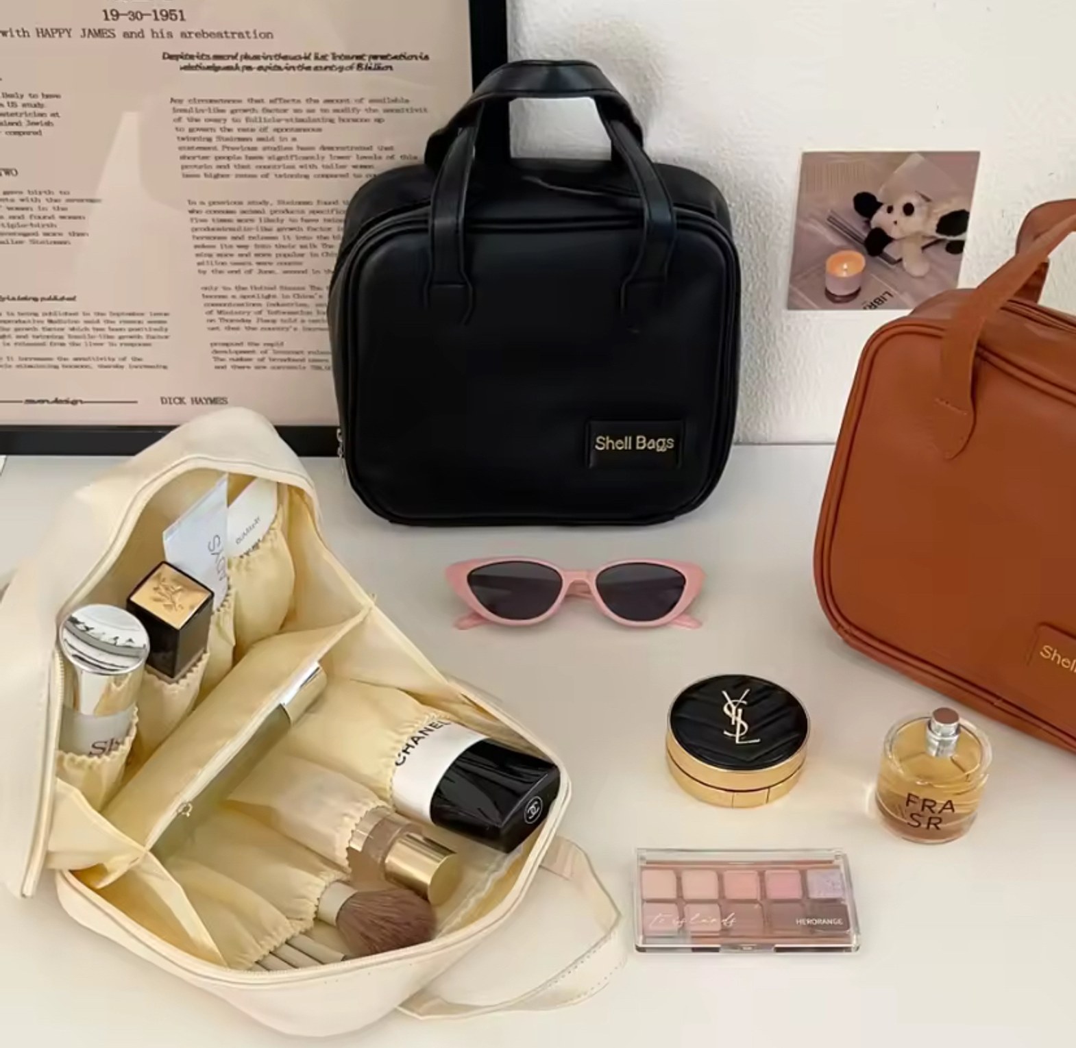 Leather cosmetic bag  image