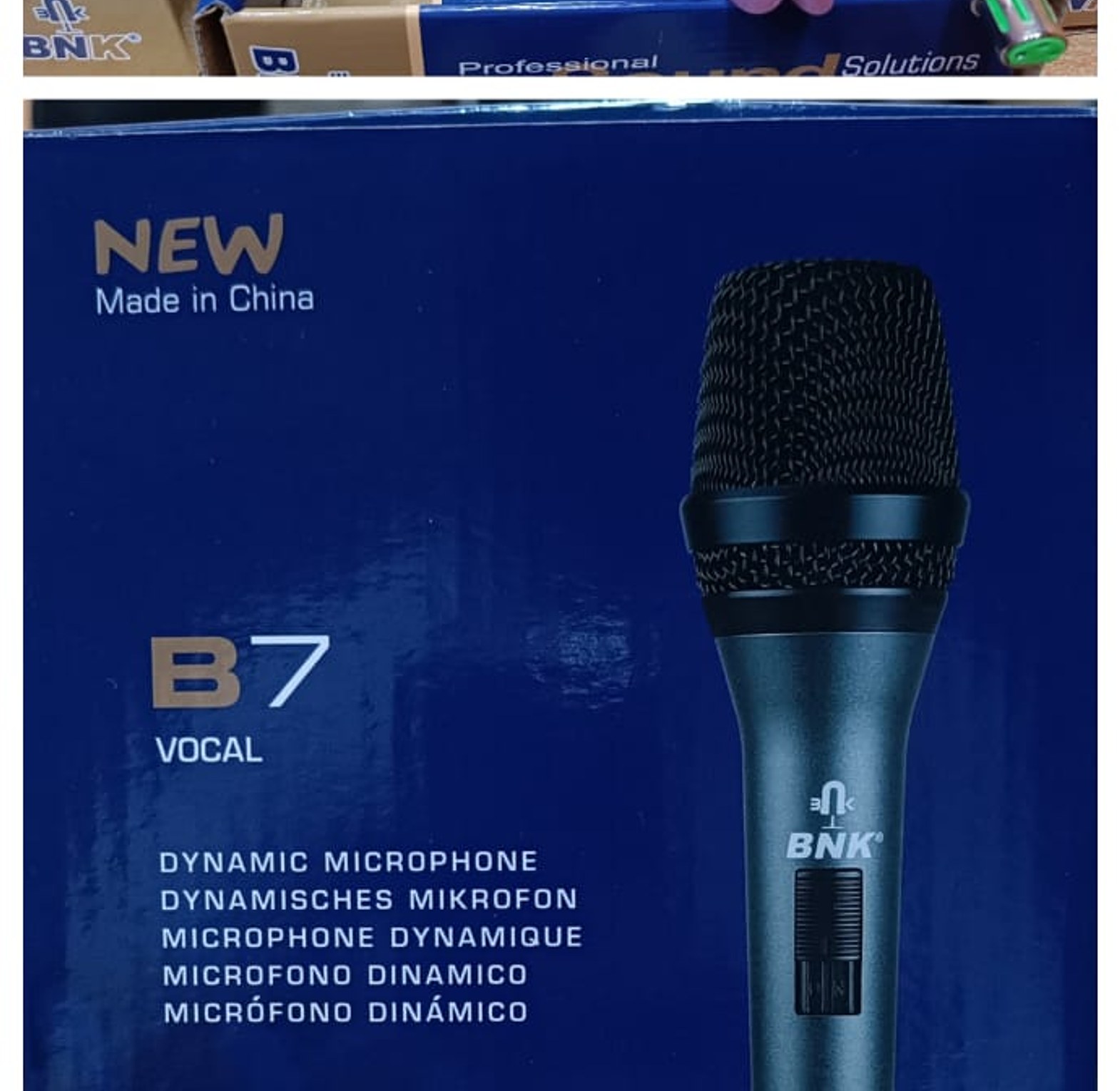 Microphone. BNK B7 Professional Dynamic Microphone image