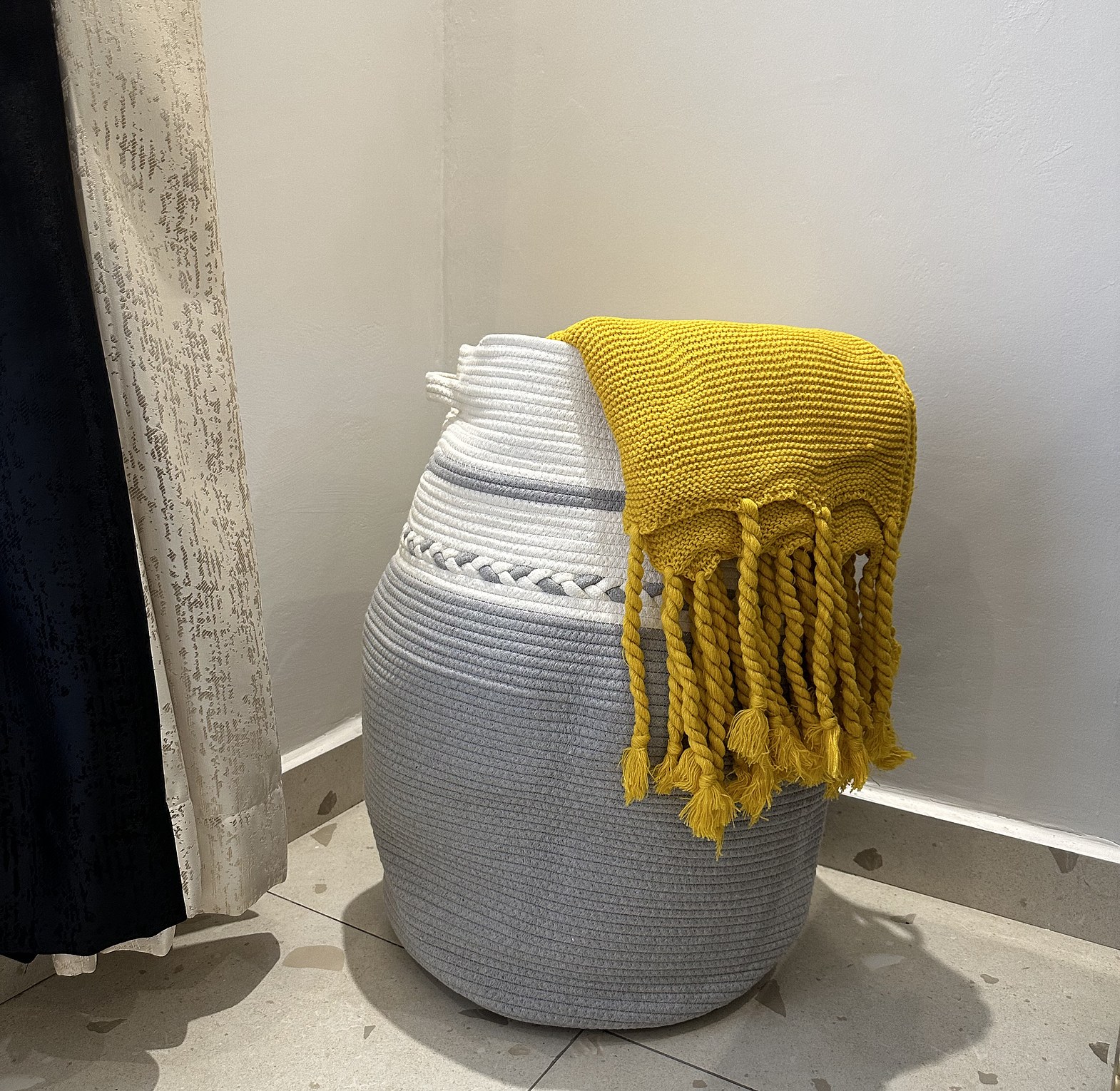 Knitted Throw Blanket with twisted tassles image