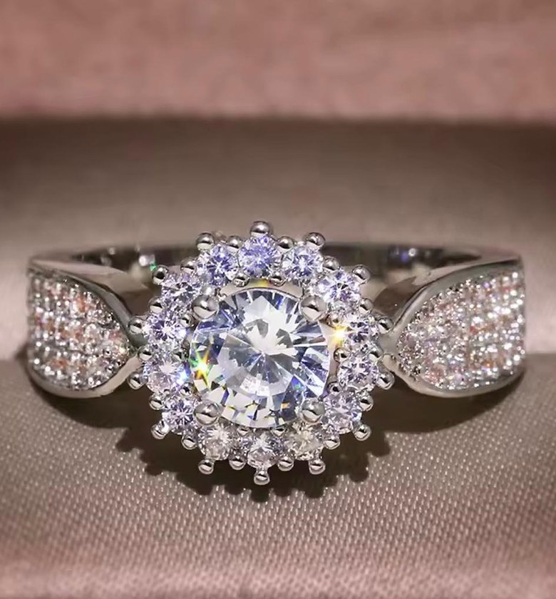 Radiant Halo Pure Silver Statement Ring image