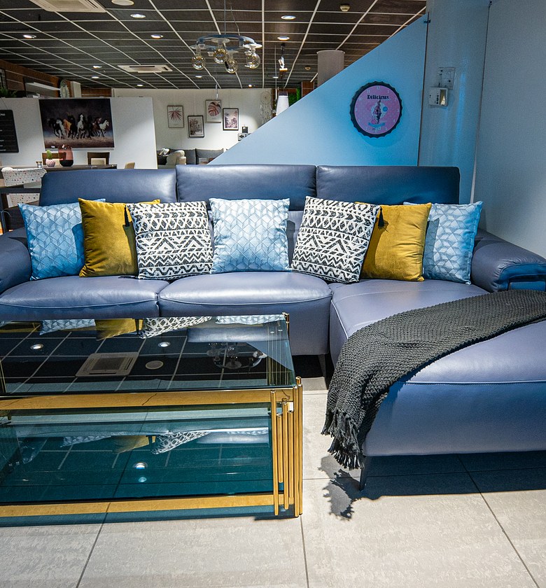 CORNER SOFA LEATHER & SPL image