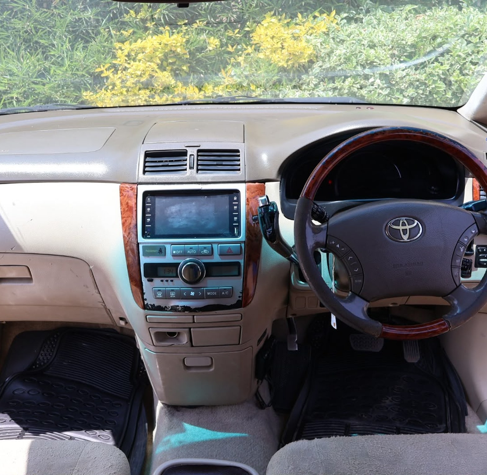  Toyota Ipsum KBT, YOM 2005 Model, Automatic, Rating  2400cc 7 seater image