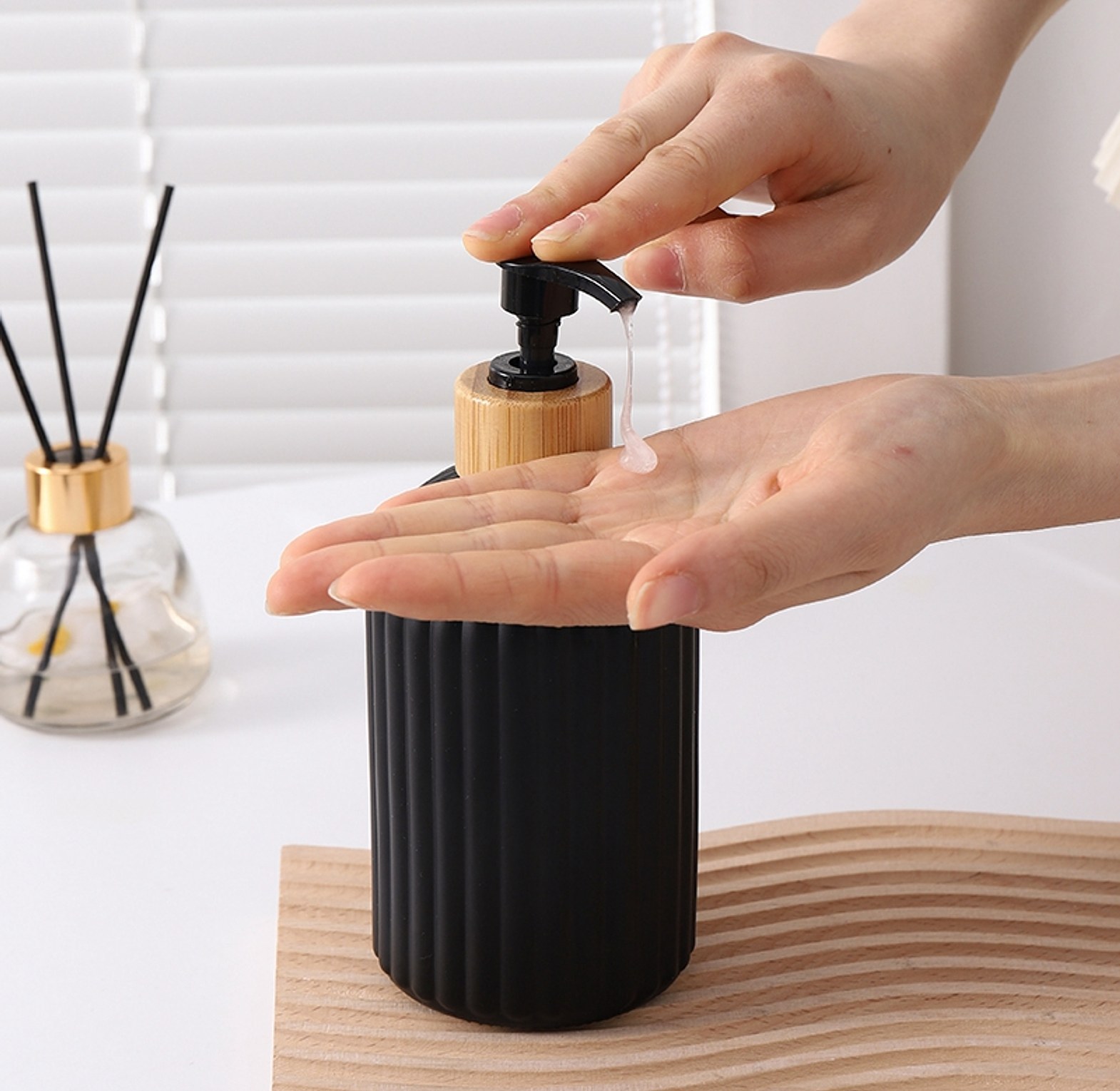 Luxury Glass Lotion Bottle Soap and Gel Dispenser Shower Gel  image