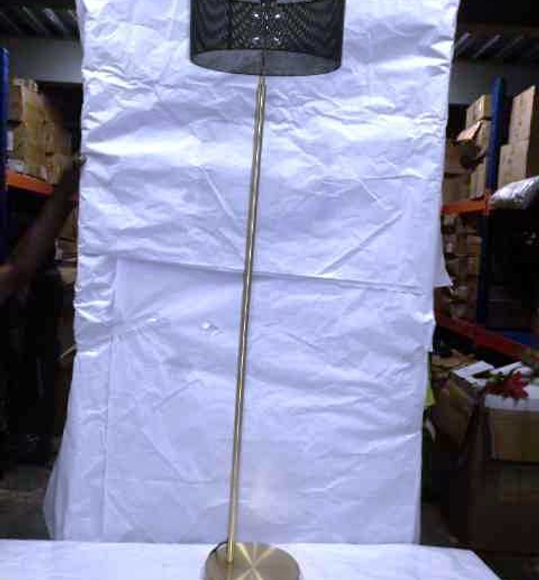 FLOOR LAMP(W BULB)
IRON
B image