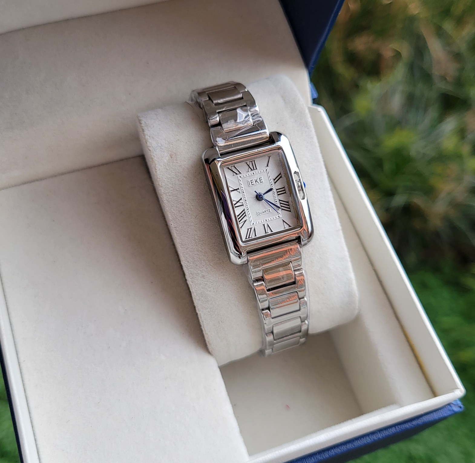 Classic silver watch image