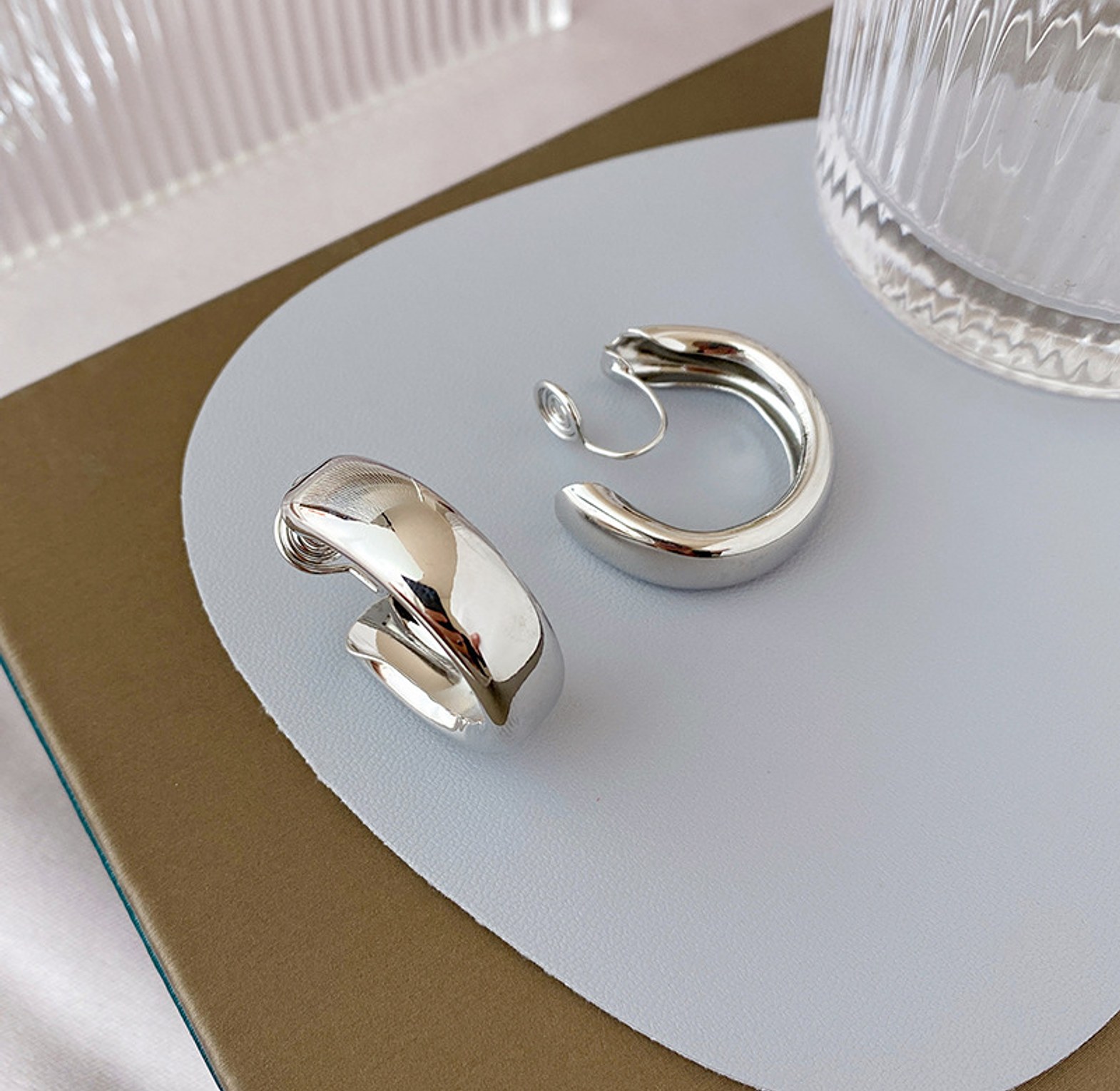 C clip on earrings image